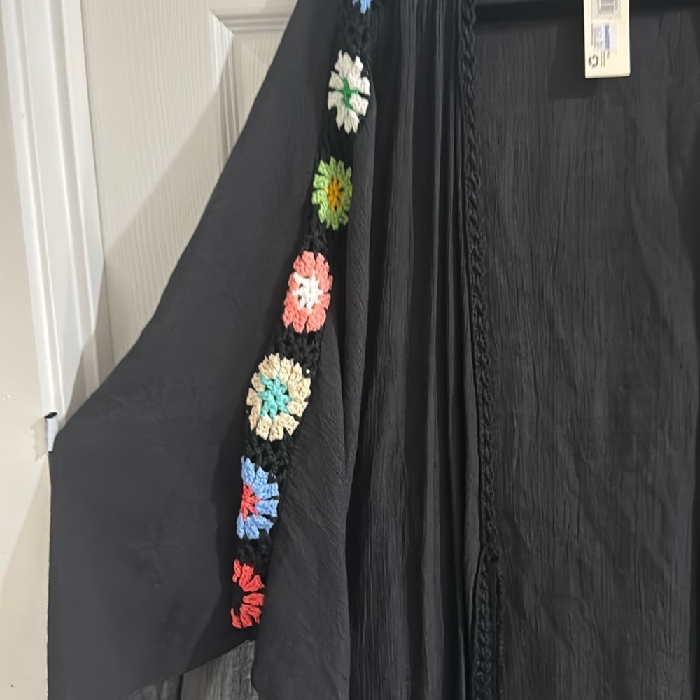 COPY - Yellow Embroidered Tunic - Picture 5 of 8